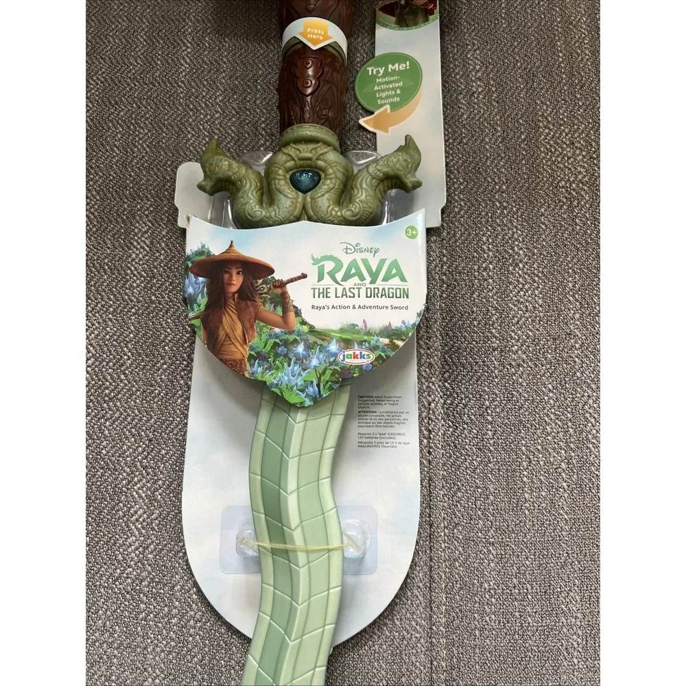 Disney's Raya and the Last Dragon Feature Blade Light Up Sword Kids Toy NWT